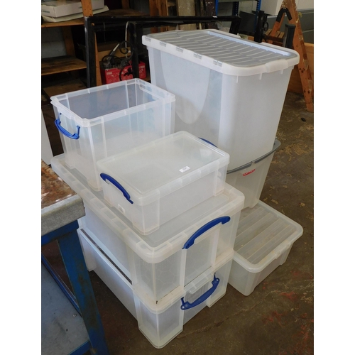 300 - Joblot of plastic storage boxes - mainly with lids