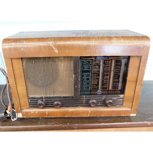 379 - Vintage Pilot radio - unchecked