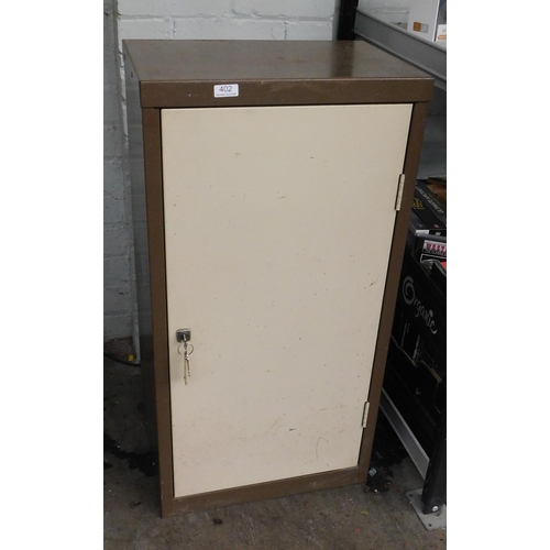 402 - Metal locker/cabinet with key - approx. 35