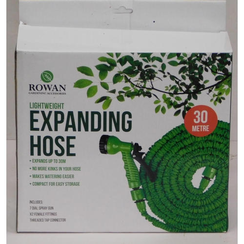 500 - Garden expanding hose (new/boxed) and A-style trellis