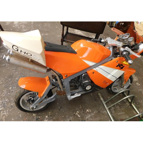 482 - Ghost Racing Series 49cc small motorbike (unused) in working order