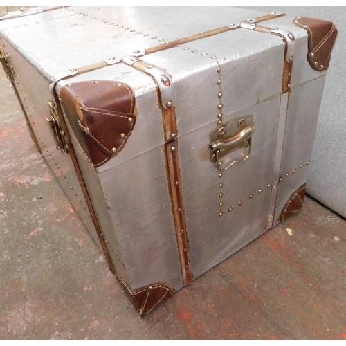 170 - Metal trunk