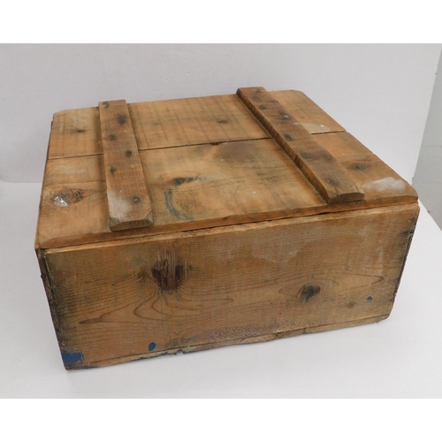 179 - Vintage wooden box/tool chest