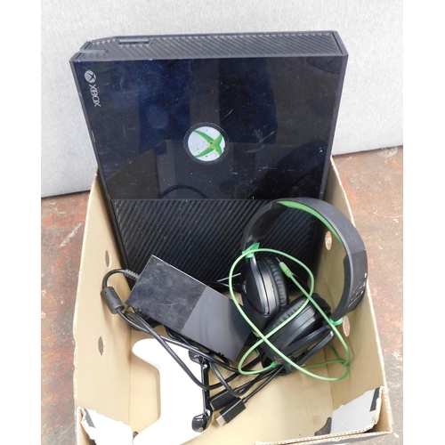 30 - Xbox One W/O - with headset