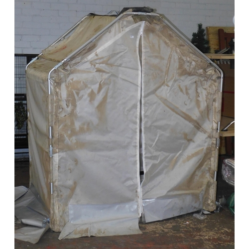 53 - Folding workmans tent (BT Hut) 60