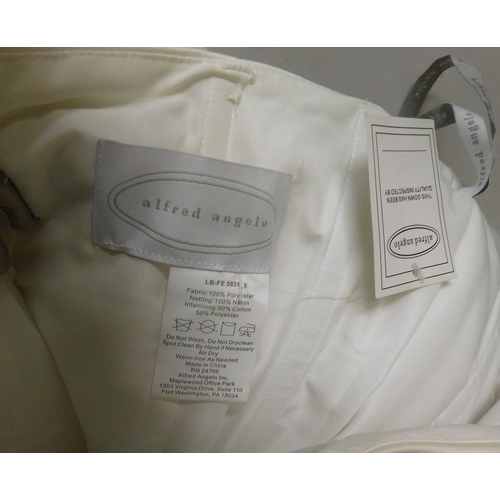 79 - Alfred Angelo size 14 (approx.) Wedding dress with tags