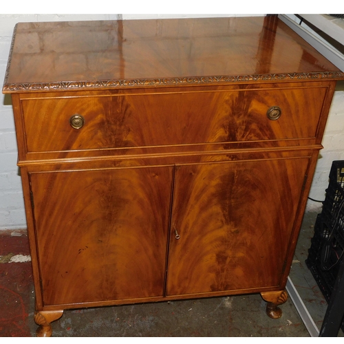 268A - Vintage entertainment cupboard