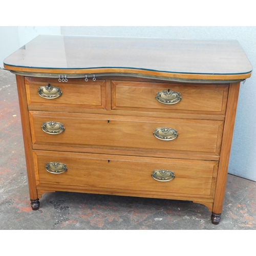 271A - Two over two set of bedroom drawers