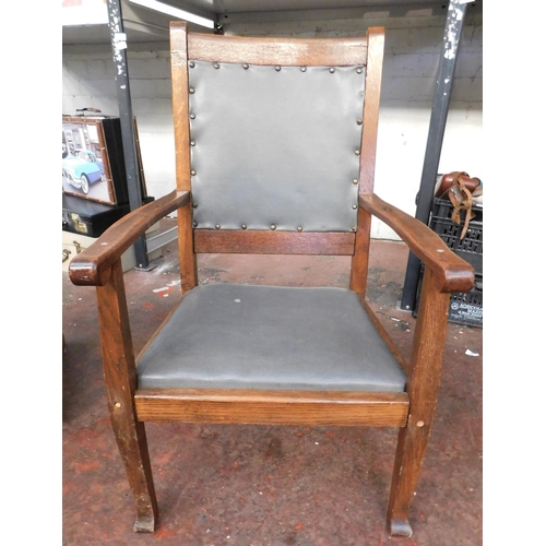 291 - Vintage oak children's chair