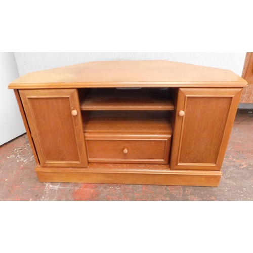 293 - Stag TV cabinet with sliding doors