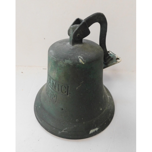 Lot 322       