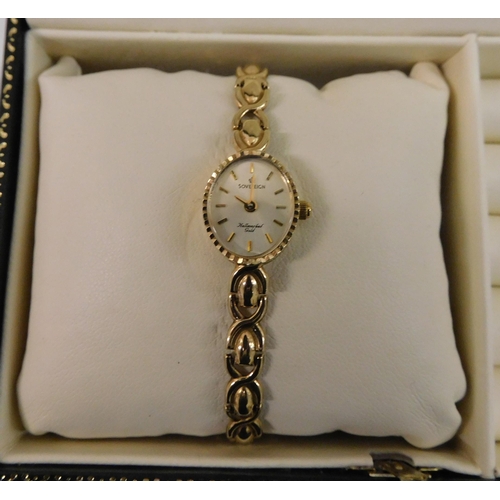 405 - Boxed Sovereign 9ct gold watch