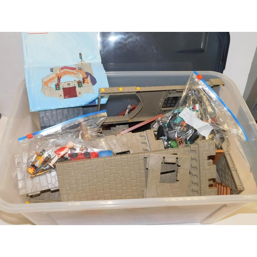 83 - Playmobil 4866 Castle playset - unchecked
