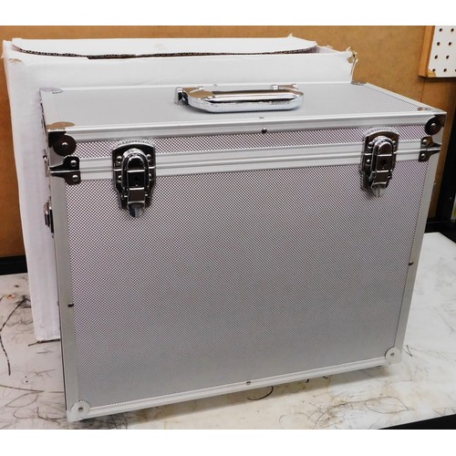 86 - Aluminium flight case with inner drawer (new/boxed)