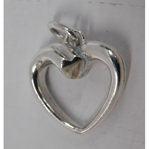 446 - Tiffany & Co. Palcma Picasso 925 solid silver heart pendant