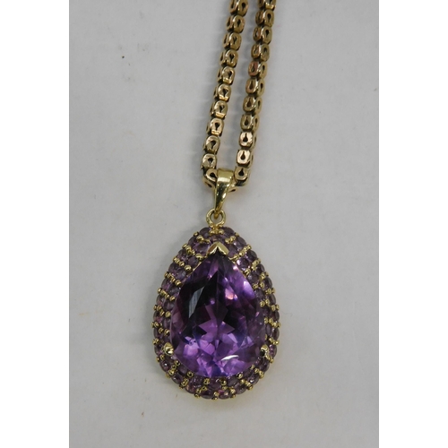 504 - 9ct Gold chain with amethyst drop pendant - chain 6g, pendant 3.8g