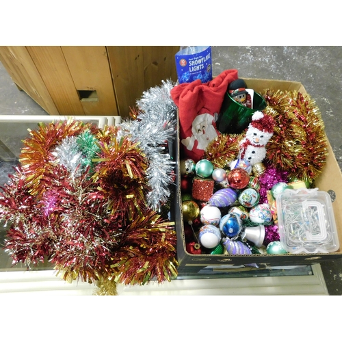 221A - Selection of Christmas decorations