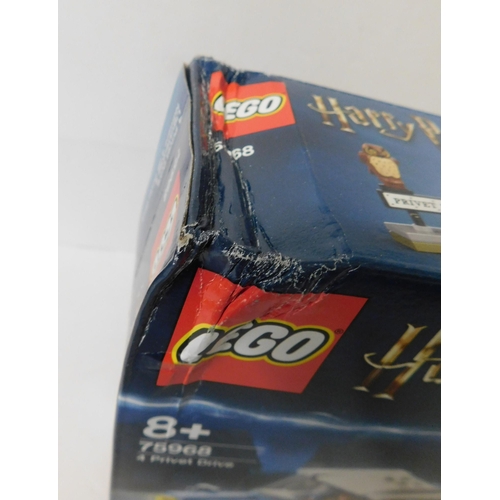 249 - Lego Harry Potter 75968 - 4 Privet Drive (damaged box)