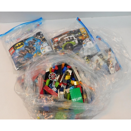 311 - 1.4 Kilos of Lego, mini figure, manuals, sealed bits etc.