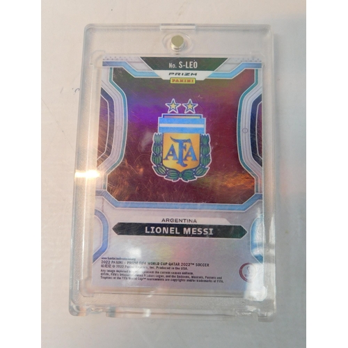 391 - Lionel Messi 'printed' replica auto football card - cased