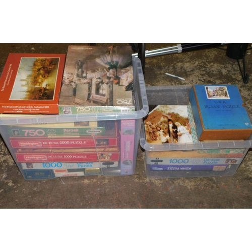 580 - Collection of jigsaw puzzles (some sealed)