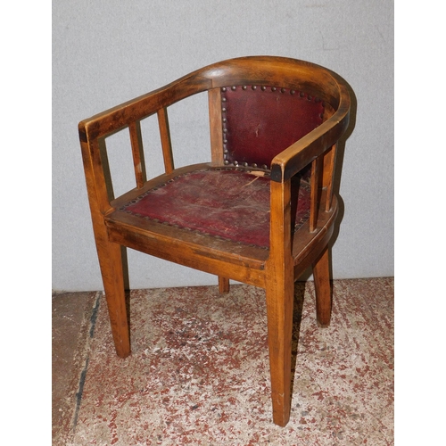 86A - Vintage oak captains style tub chair