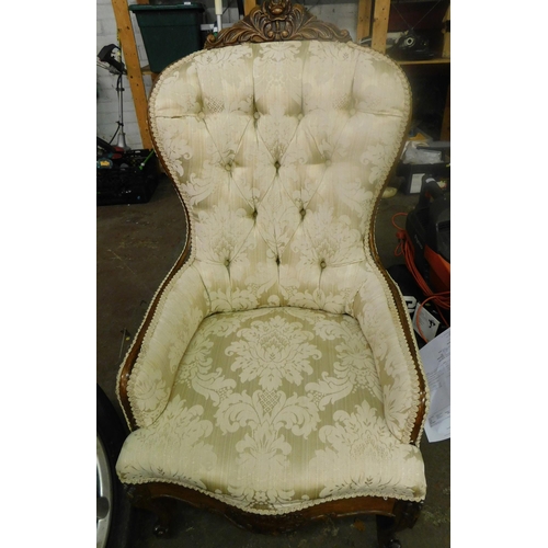 256 - Buttoned back nursing style chair