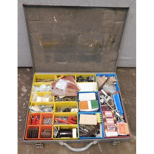 286 - Howdens screw box with full selection of screws