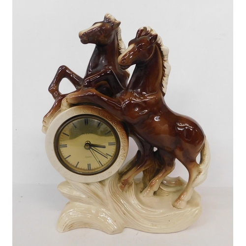 547 - Ceramic clock with two horses rearing up - W/O