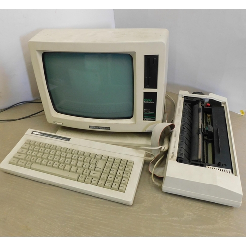 147 - Vintage Amstrad PCW8256 monitor, keyboard and printer - unchecked