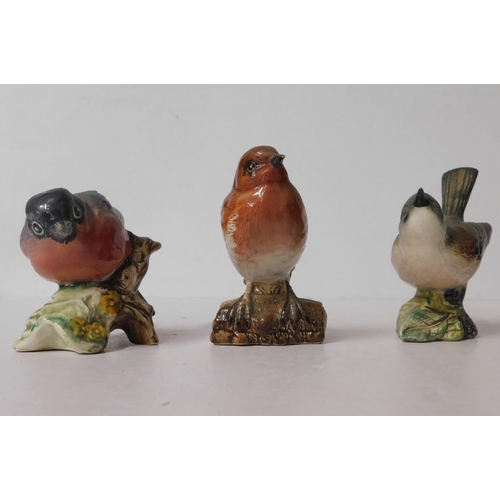 462 - Three Beswick birds; Robin, Whitethroat and Bullfinch