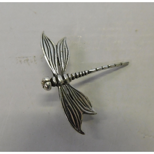 500 - Silver dragonfly brooch...