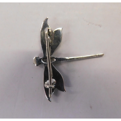 500 - Silver dragonfly brooch...