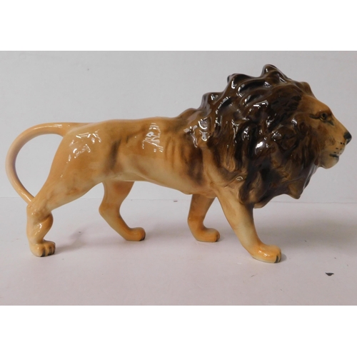 504 - Beswick lion facing right - no damage...