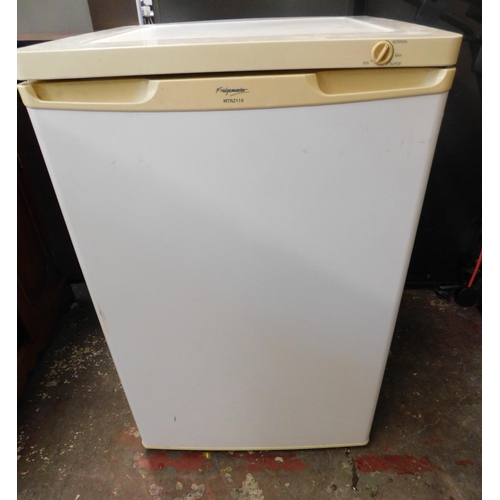 1 - Fridgemaster undercounter freezer in working order - 33