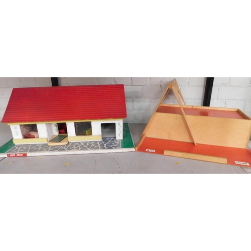 70 - Dolls house bungalow and euro garage