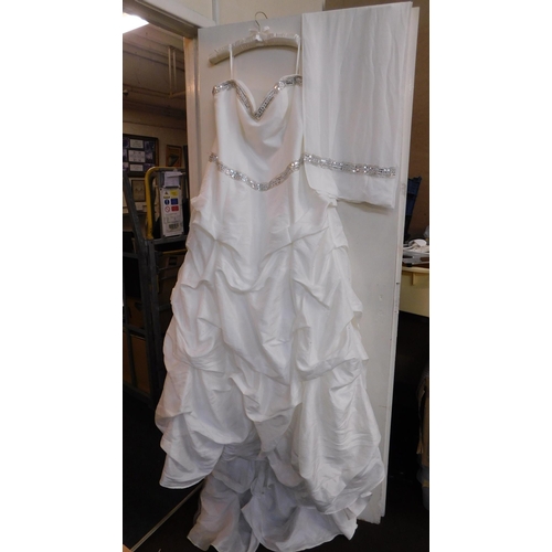 314 - Nicholas Millington Wedding dress strapless with matching scarf