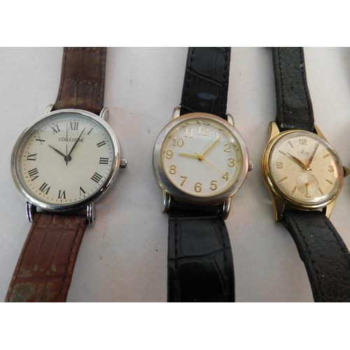 428 - Five vintage watches - incl. Montine, Sekonda and Collezione