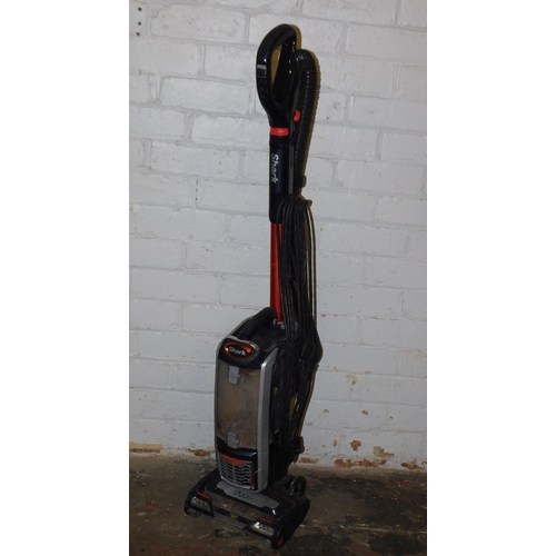 50 - Shark lift-away vacuum W/O