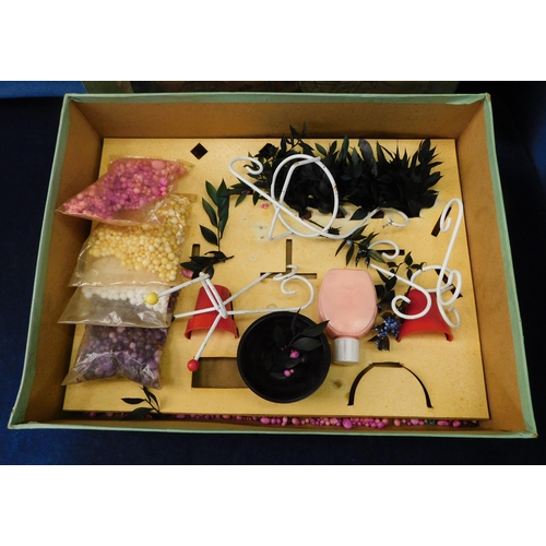 119 - Boxed Flower Craft outfit kit - unchecked