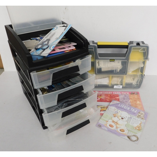 154 - Selection of embroidery/crafting accessories - incl. trays and drawers etc.