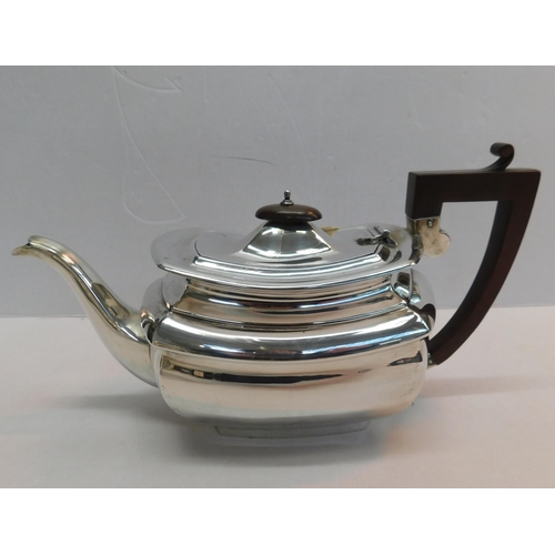 315 - Sterling silver Henry Clifford teapot - Birmingham 1924 , weight 760g - 10% buyer commission