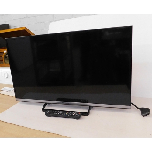 48 - Panasonic flat screen TV 32