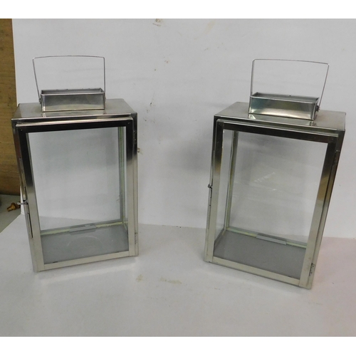 91 - 2x glass garden lanterns