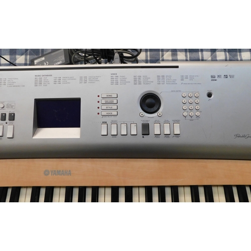 122 - Yamaha portable grand keyboard DGX-620 W/O with charger & USB cable