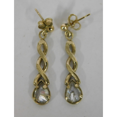 588 - Pair of 9ct gold drop earrings set with white stones (1.9g)