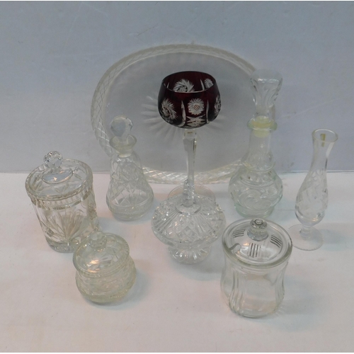 490 - Small selection of vintage glassware