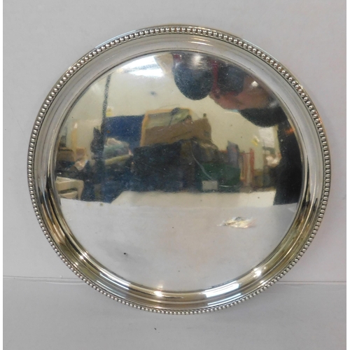 550A - Vintage sterling silver waiter/tray Birmingham 1972 - approx. 20 1/2cm diameter, weight 307g