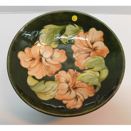 319 - Moorcroft Hibiscus on Green Ground pedestal bowl - approx. 18cm diameter, no damage