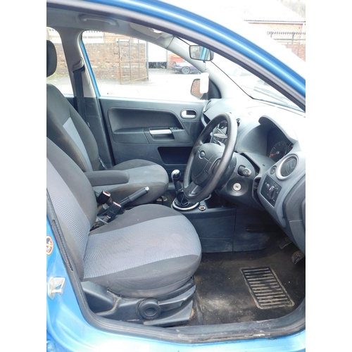 250A - Ford Fusion 1.4 D Zetec 2010 - full 12 months MOT. Road tax £35 a year. New disc pads on front. Rear... 